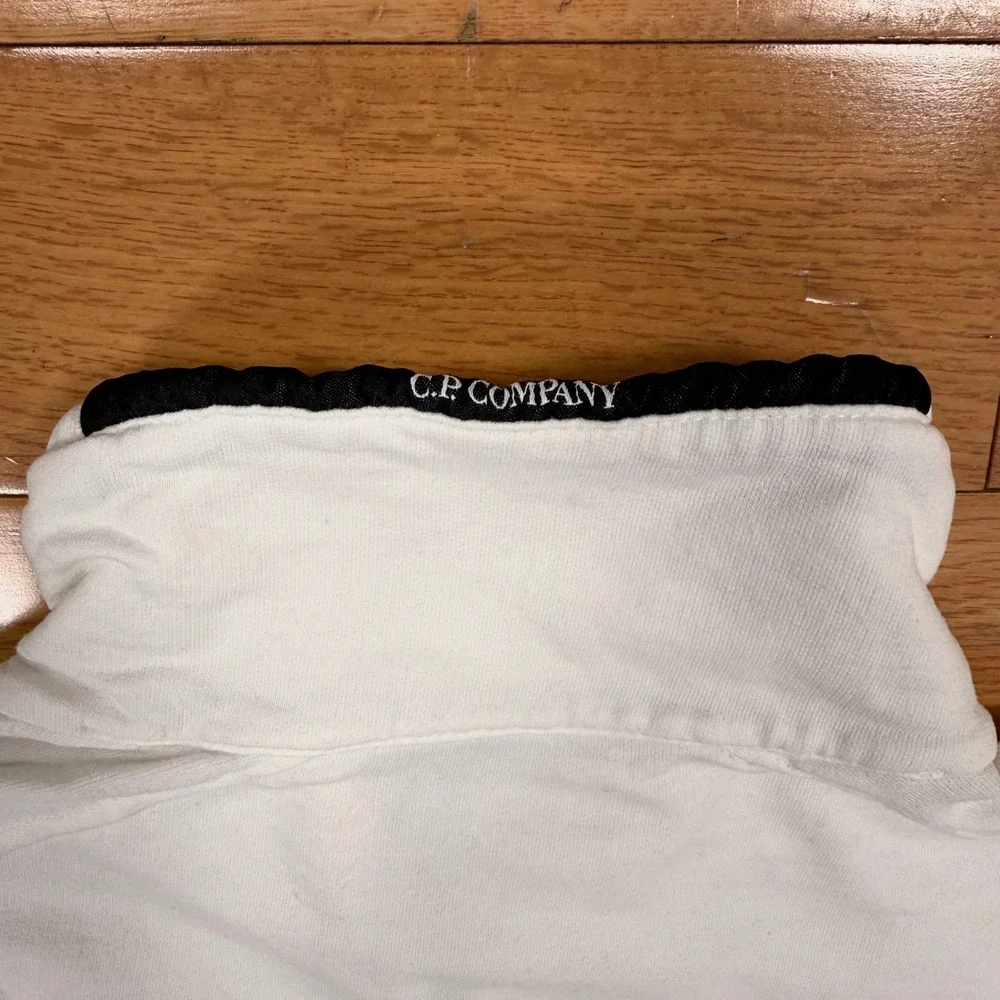 CP‎ Company Mens Medium White Quarter Zip Lens Sleeve Sweatshirt Made in Italy